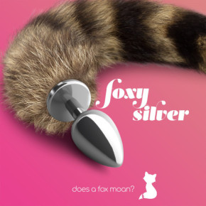 Plug Anal Metálico Plateado con Cola Foxy Crushious